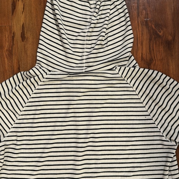 Hollister striped hoodie - Picture 6 of 6